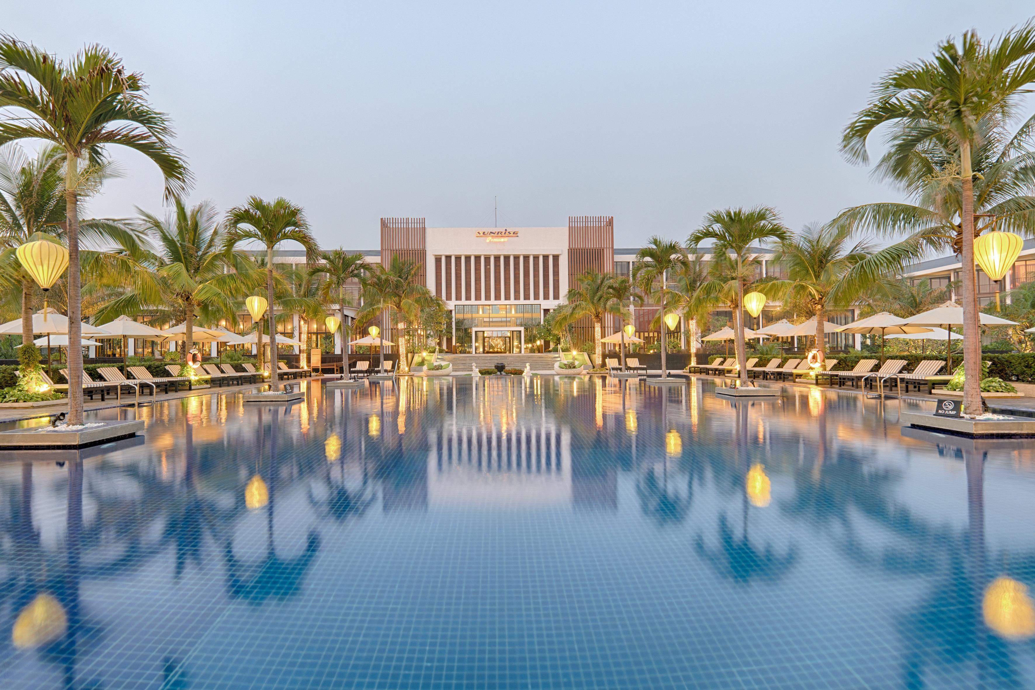 Sunrise Premium Resort & Spa Hoi An Exteriör bild